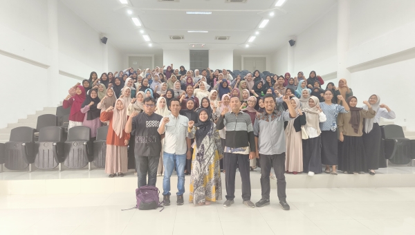 Pengenalan Visi dan Misi Prodi PVT dalam PKKMB 2023 untuk Mahasiswa Baru